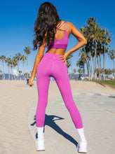 Load image into Gallery viewer, Savoy Leggings - Dahlia
